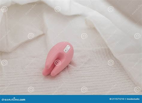 big clit in panties|File:Large Clitoris Closeup.jpg .